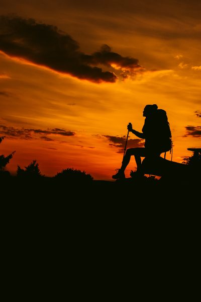 is it dangerous to hike at night