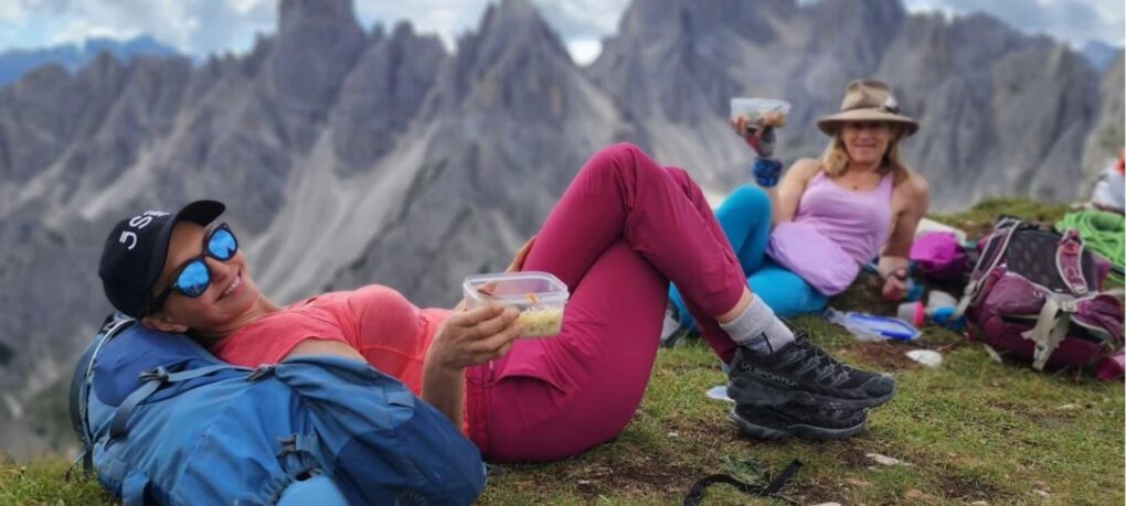 hiking-with-girlfriends